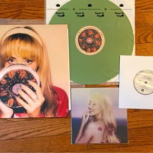 Sabrina Carpenter Fruitcake, plus an unofficial 7’’ as a bonus.